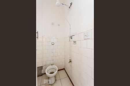 Apartamento para alugar com 120m², 2 quartos e sem vaga Apartamento para alugar com 120m², 2 quartos e sem vagaBanheiro de serviço