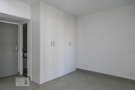 Sala de kitnet/studio para alugar com 1 quarto, 42m² em Vila Olímpia, São Paulo
