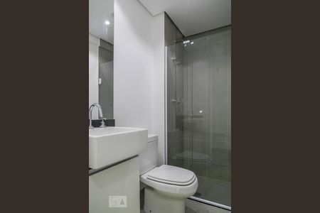 Banheiro de kitnet/studio para alugar com 1 quarto, 42m² em Vila Olímpia, São Paulo