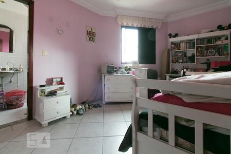 Apartamento à venda com 153m², 3 quartos e 2 vagasSuíte 2