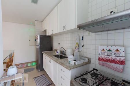 Apartamento para alugar com 140m², 3 quartos e 2 vagas Apartamento para alugar com 140m², 3 quartos e 2 vagasCozinha