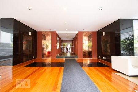 Apartamento para alugar com 140m², 3 quartos e 2 vagas Apartamento para alugar com 140m², 3 quartos e 2 vagasHall de entrada