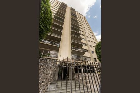 Apartamento à venda com 320m², 4 quartos e 4 vagas Apartamento à venda com 320m², 4 quartos e 4 vagasFachada