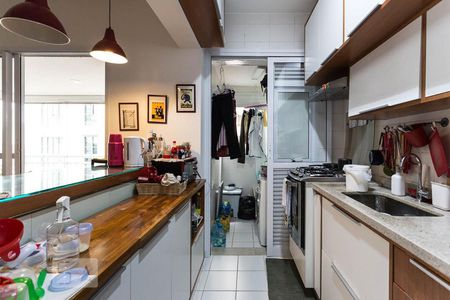 Apartamento à venda com 74m², 1 quarto e 2 vagasCozinha