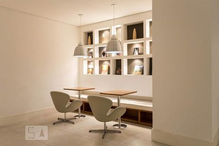 Apartamento à venda com 74m², 1 quarto e 2 vagasSala de estudos