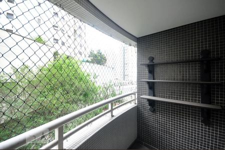 varanda de apartamento à venda com 3 quartos, 75m² em Vila Andrade, São Paulo