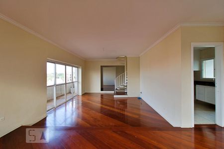 Apartamento para alugar com 390m², 3 quartos e 3 vagasSala