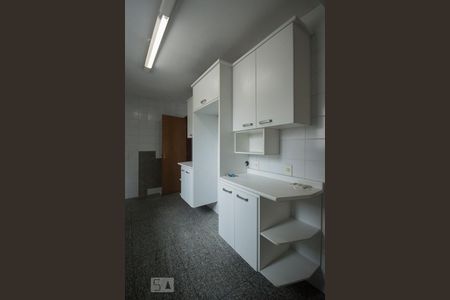 Apartamento à venda com 170m², 4 quartos e 3 vagasCozinha