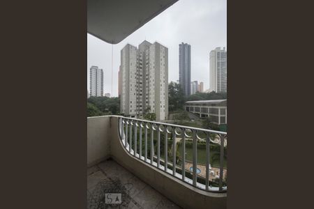 Sacada de apartamento para alugar com 3 quartos, 100m² em Jardim Londrina, São Paulo