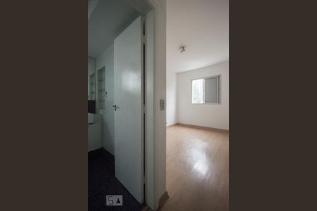Suíte de apartamento para alugar com 3 quartos, 100m² em Jardim Londrina, São Paulo