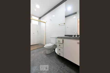 Banheiro da Suíte 2 de apartamento à venda com 4 quartos, 270m² em Jardim, Santo André