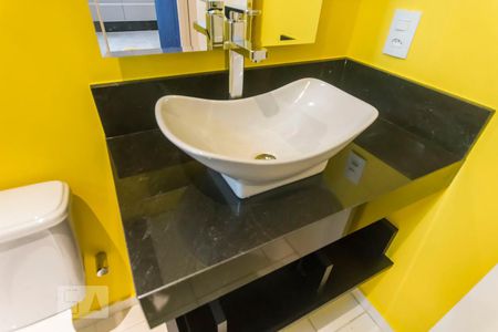 Apartamento à venda com 57m², 1 quarto e 1 vagaBAnheiro