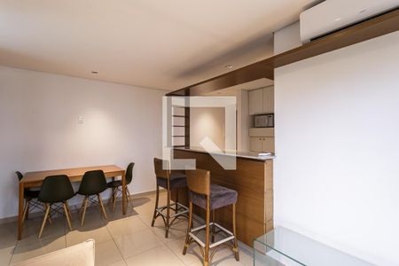 Sala de apartamento para alugar com 1 quarto, 40m² em Vila Nova Conceição, São Paulo