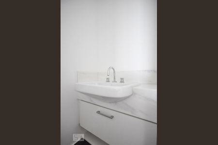 lavabo de apartamento à venda com 1 quarto, 47m² em Vila Andrade, São Paulo