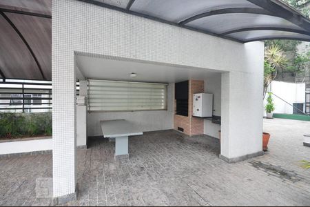 Apartamento à venda com 131m², 3 quartos e 3 vagaschurrasqueira