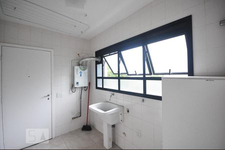 Apartamento à venda com 131m², 3 quartos e 3 vagasárea de serviço