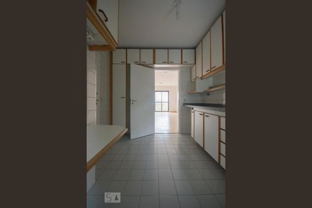 Apartamento à venda com 100m², 3 quartos e 2 vagasCozinha