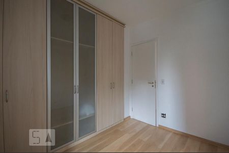 Apartamento à venda com 100m², 3 quartos e 2 vagasQuarto 02