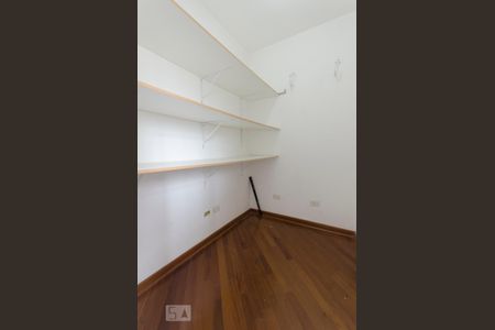 Quarto de de serviço de apartamento para alugar com 2 quartos, 90m² em Santa Teresinha, São Paulo