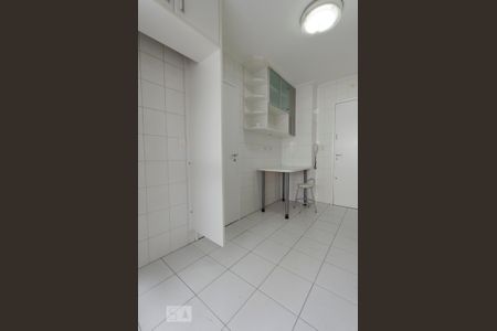 Apartamento para alugar com 90m², 2 quartos e 2 vagasCozinha