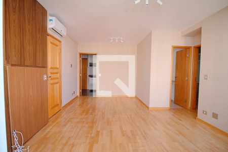 Sala  de apartamento para alugar com 2 quartos, 83m² em Vila Andrade, São Paulo