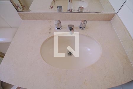 Apartamento para alugar com 83m², 2 quartos e 2 vagasBanheiro da Suíte 1 