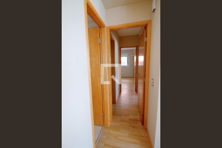 Corredor  de apartamento para alugar com 2 quartos, 83m² em Vila Andrade, São Paulo