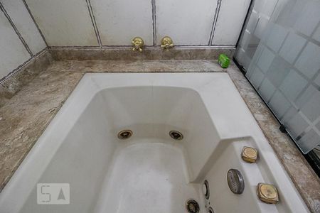Apartamento à venda com 160m², 3 quartos e 2 vagasBanheiro