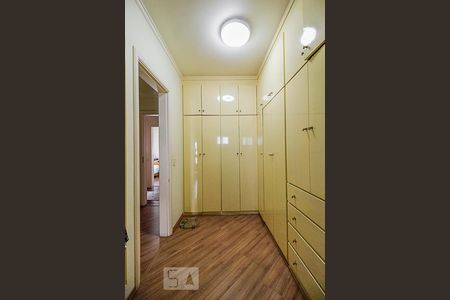 Apartamento à venda com 160m², 3 quartos e 2 vagasCloset