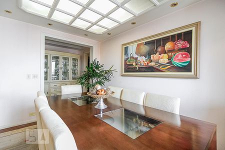 Apartamento à venda com 160m², 3 quartos e 2 vagasSala