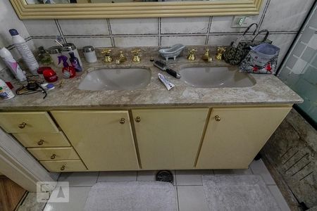 Apartamento à venda com 160m², 3 quartos e 2 vagasBanheiro