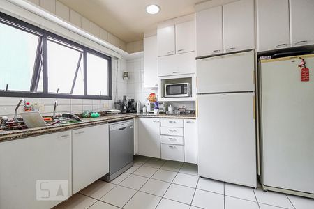 Apartamento à venda com 160m², 3 quartos e 2 vagasCozinha