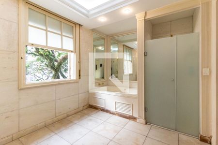 Apartamento para alugar com 280m², 2 quartos e 1 vagaSuíte 2 - Banheiro