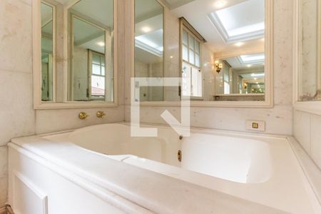 Apartamento para alugar com 280m², 2 quartos e 1 vagaSuíte 2 - Banheiro