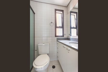 Banheiro Suite de apartamento para alugar com 1 quarto, 45m² em Jardim Paulista, São Paulo