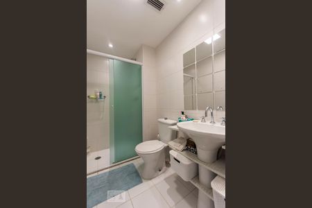 Banheiro de apartamento à venda com 1 quarto, 41m² em Água Branca, São Paulo