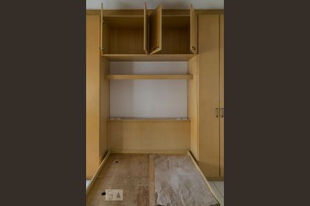 Apartamento para alugar com 33m², 1 quarto e sem vagaArmário