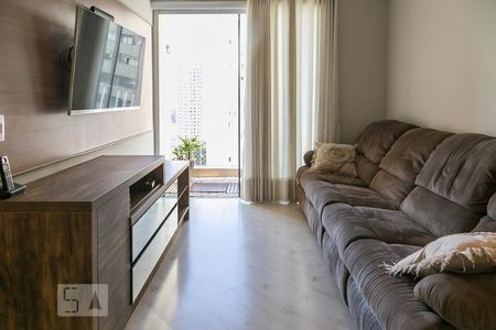 Sala de apartamento para alugar com 3 quartos, 88m² em Parque Imperial, São Paulo