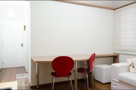 Sala de apartamento para alugar com 1 quarto, 55m² em Proença, Campinas