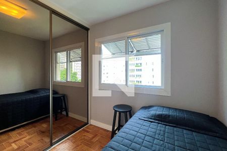 Quarto 1 de apartamento para alugar com 2 quartos, 70m² em Itaim Bibi, São Paulo