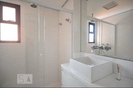 banheiro suíte de apartamento à venda com 3 quartos, 93m² em Vila Andrade, São Paulo