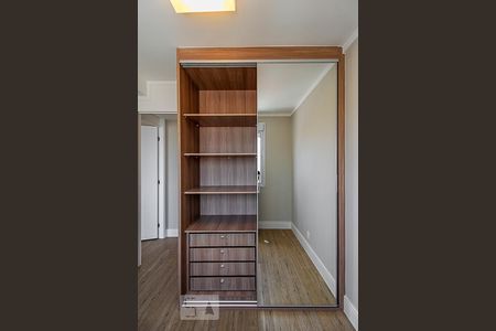 Apartamento à venda com 45m², 2 quartos e 1 vaga Apartamento à venda com 45m², 2 quartos e 1 vagaQuarto 1
