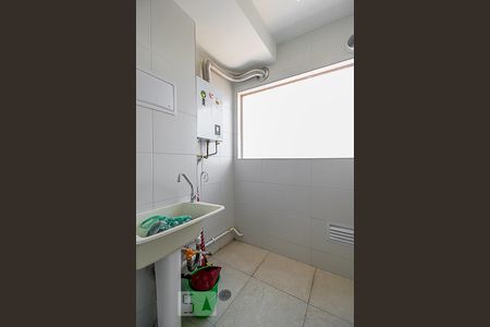 Apartamento à venda com 45m², 2 quartos e 1 vaga Apartamento à venda com 45m², 2 quartos e 1 vagaÁrea de serviço