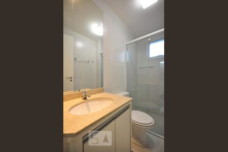 banheiro de apartamento à venda com 2 quartos, 75m² em Vila Andrade, São Paulo