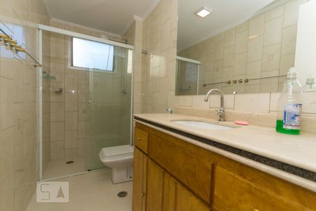 Banheiro de apartamento para alugar com 2 quartos, 65m² em Vila Paulista, São Paulo
