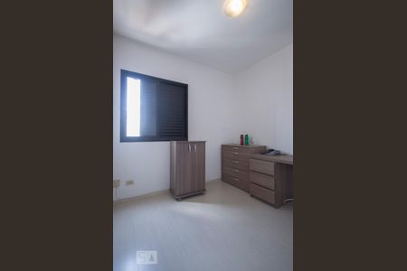 Quarto 01 de apartamento para alugar com 3 quartos, 76m² em Vila Gumercindo, São Paulo