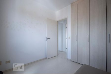 Apartamento para alugar com 76m², 3 quartos e 1 vagaQuarto 02
