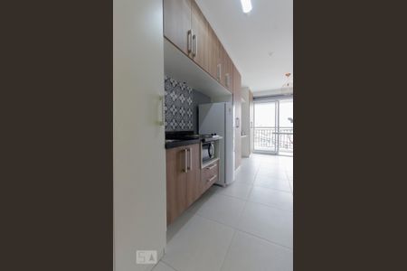 Cozinha de kitnet/studio para alugar com 1 quarto, 21m² em Santana, São Paulo
