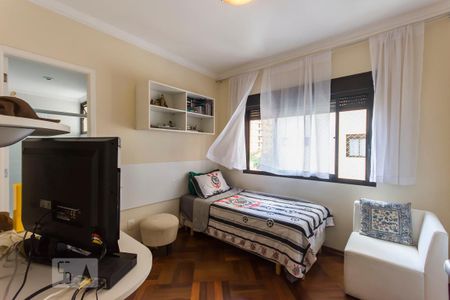 Suite de apartamento à venda com 3 quartos, 150m² em Vila Pompéia, São Paulo