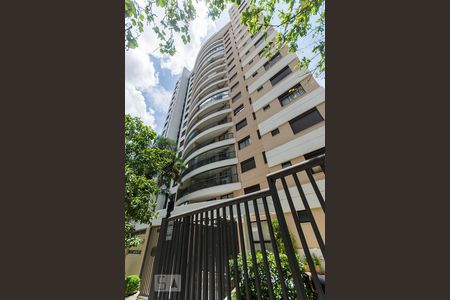 Apartamento à venda com 150m², 3 quartos e 3 vagasFachada